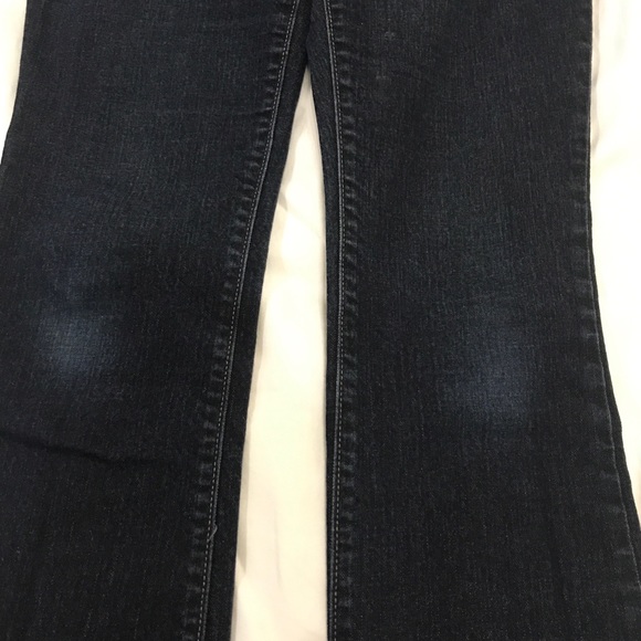 ๐๐ป 2/$15 Old Navy original flare jeans - Picture 2 of 2